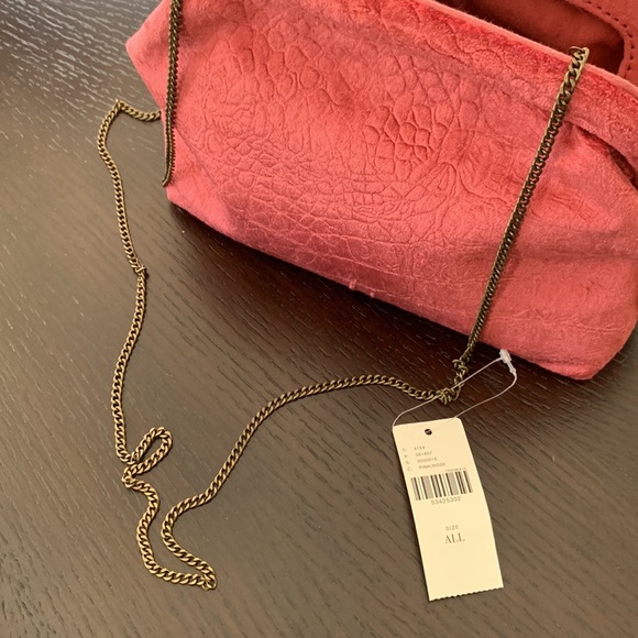 NWT Anthropologie Mollie croco velvet clutch - Picture 6 of 7